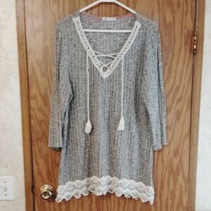 Jolt Gray Knit Tunic with White Trim